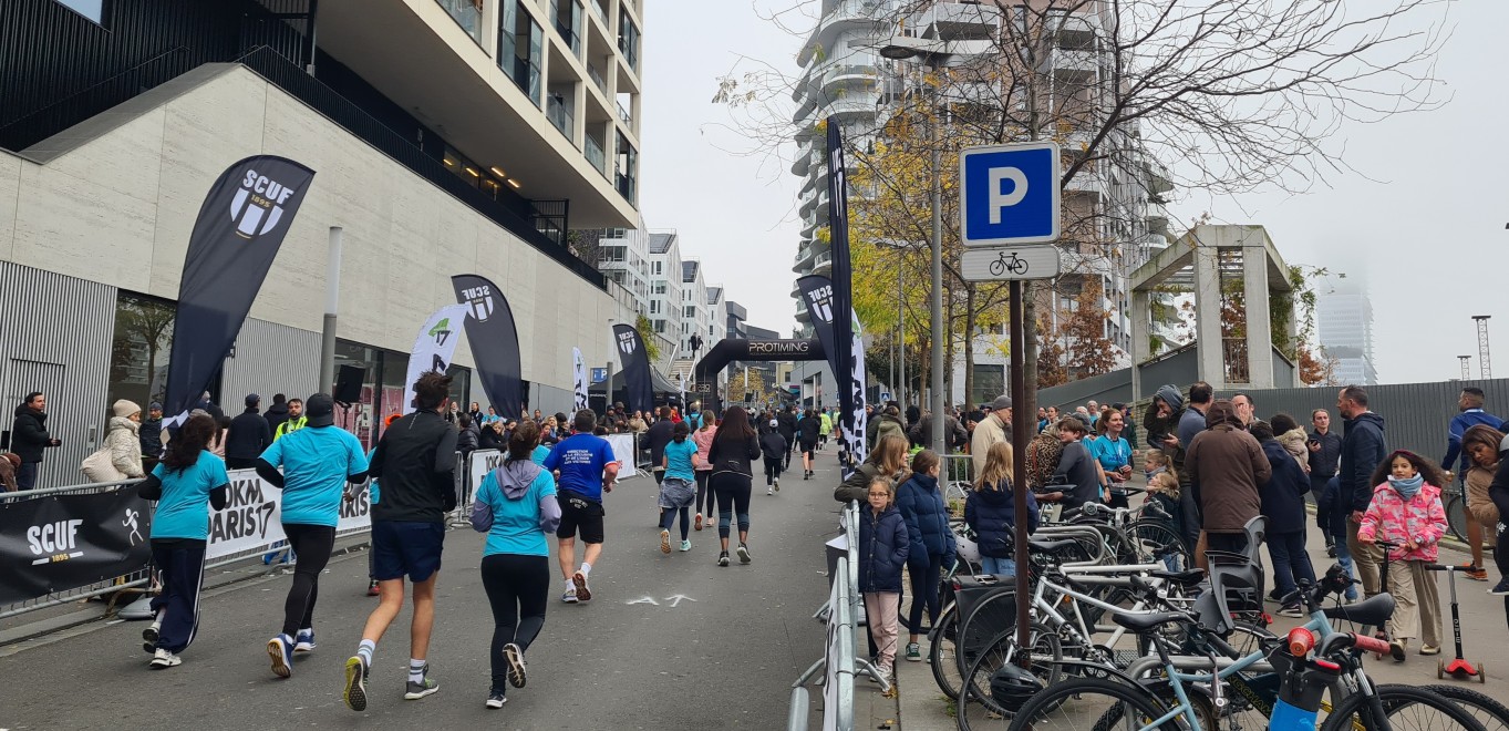 Les 10 km de Paris.