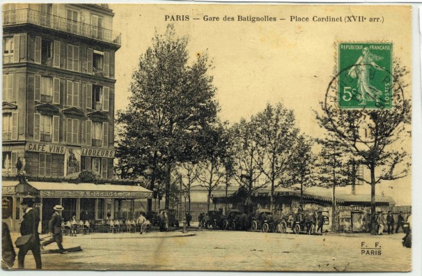 Paris Gare des Batignolles place Cardinet