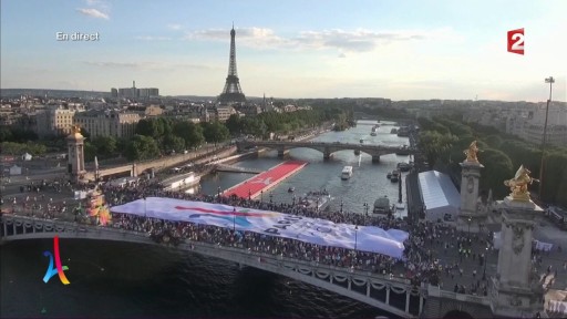 la Tour-Eiffel et le tout Paris se prépare