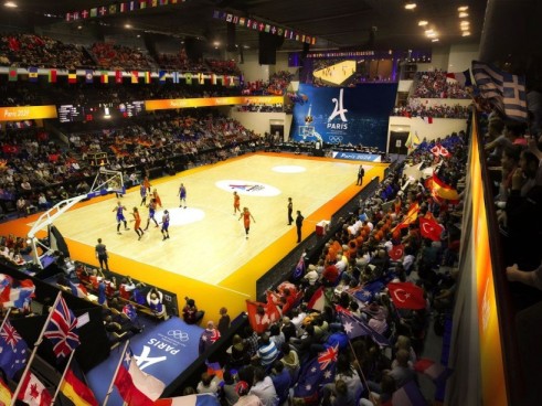 Basket au stade Pierre de Coubertin à Paris 16e pour les JO Paris 2024