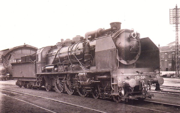 locomotive à vapeur type Pacific 500 au Dépôot des Batignolles